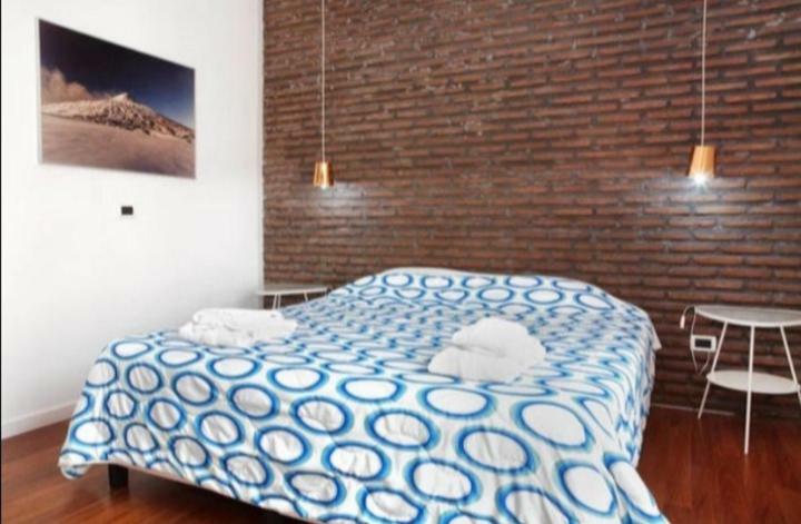Bed & Breakfast Dietro Le Mura Aci Castello Exterior photo
