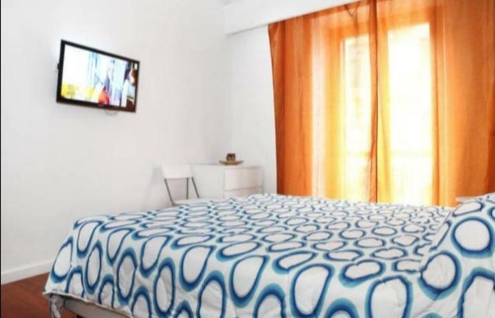 Bed & Breakfast Dietro Le Mura Aci Castello Exterior photo