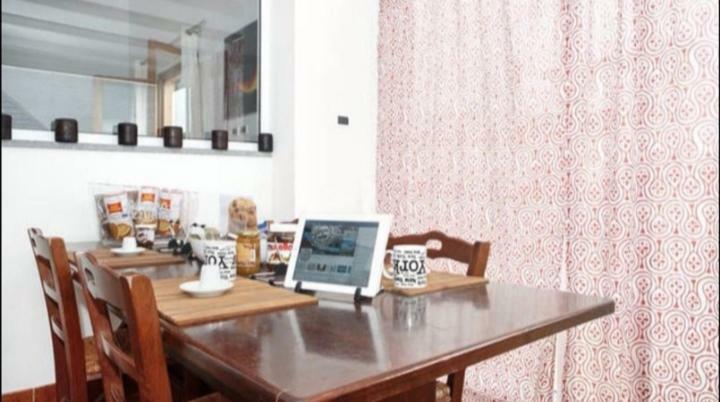Bed & Breakfast Dietro Le Mura Aci Castello Exterior photo